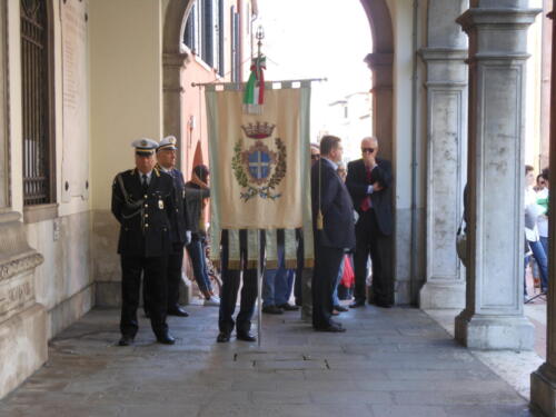 Alzabandiera 2014-03